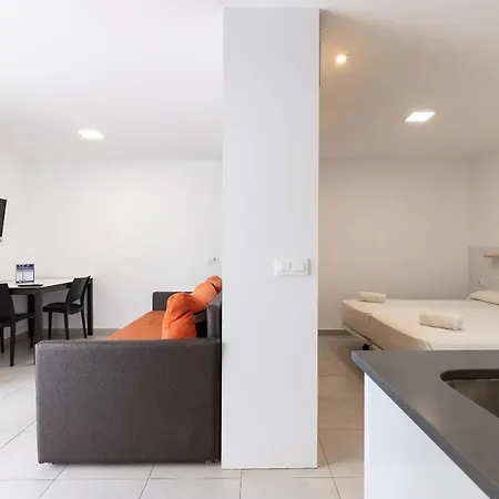 Rentalmar Aries Apartment