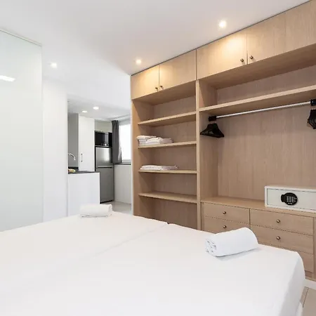 Apartment Rentalmar Aries